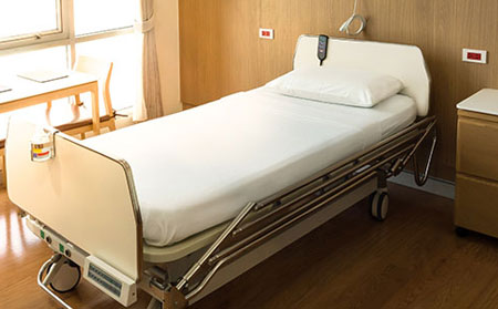 Oxygen concentrate operating quietly with foam insulation